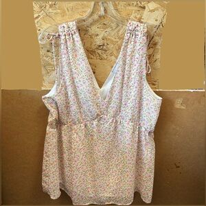 Gilli Pink & White Floral V-Neck Sleeveless Camisole